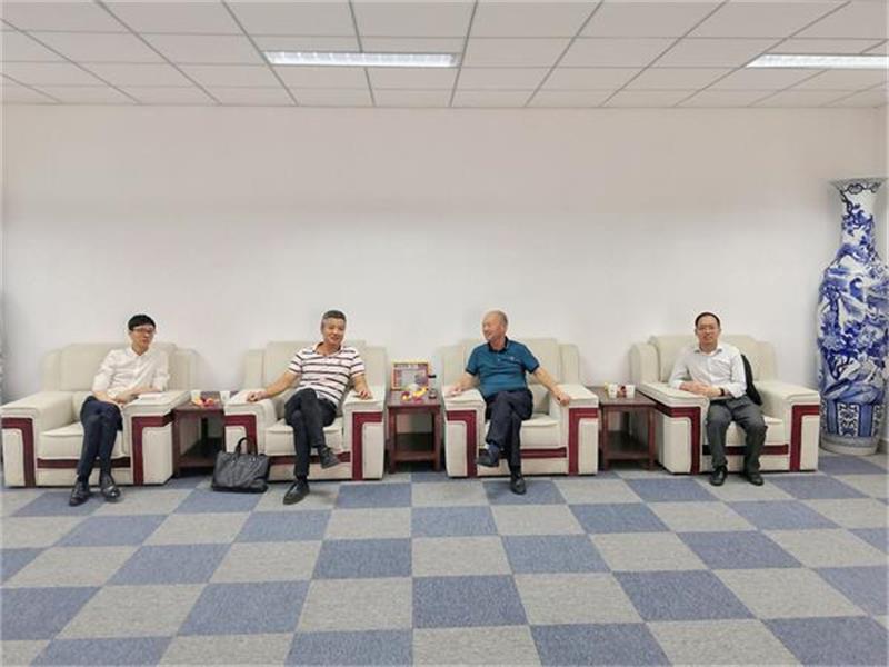清华研究院陆院长一行 来乐动手机网页版登录入口共商产业规划