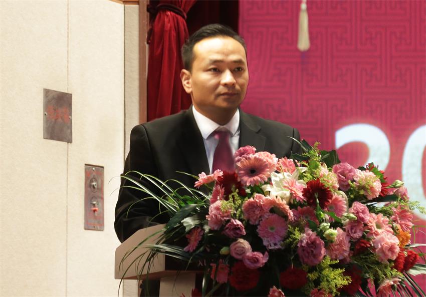 集团副总、纪委副书记张成彪同志作乐动手机网页版登录入口“关于2018年违纪违规及重大事故责任单位的通报及处理决定”