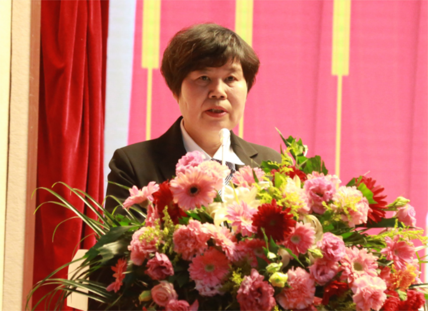 乐动手机网页版登录入口第一届党委班子选举大会---徐州市树恩中学总校长薛淑萍同志致开幕辞